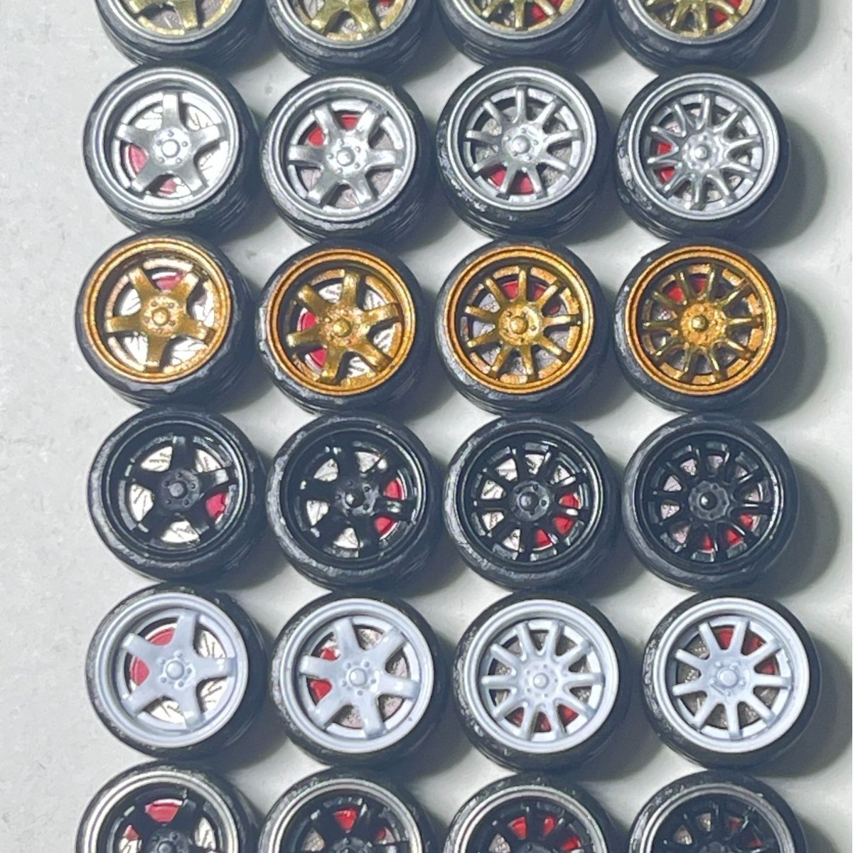 Wholesale 10mm 1:64 Diecast car model modified alloy wheels Bearing version with rubber tire width 5.2mm Parts