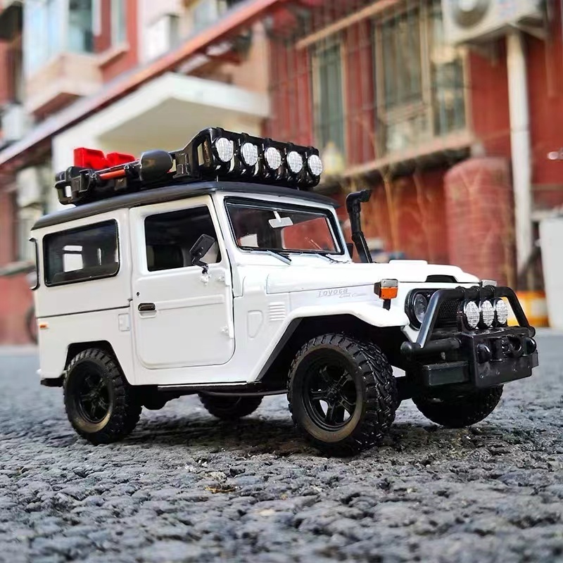 Motormax 1:24 Toyota FJ40 Land Cruiser FJ-40 Simulated Alloy Car Model Collection Display Gft Toy Wholesale