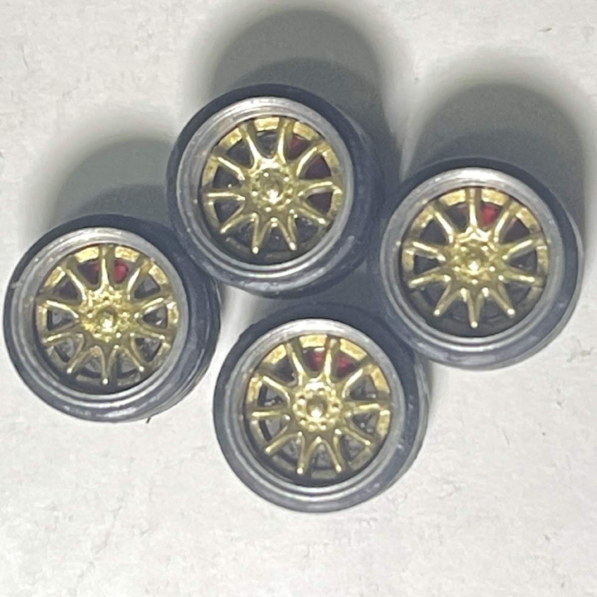 Wholesale 10mm 1:64 Diecast car model modified alloy wheels Bearing version with rubber tire width 5.2mm Parts