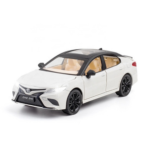 Diecast Toy Vehicles 1/24 Camry Toy Metal Car Models diecast car model simulation sound and light pullback toy car  For gift