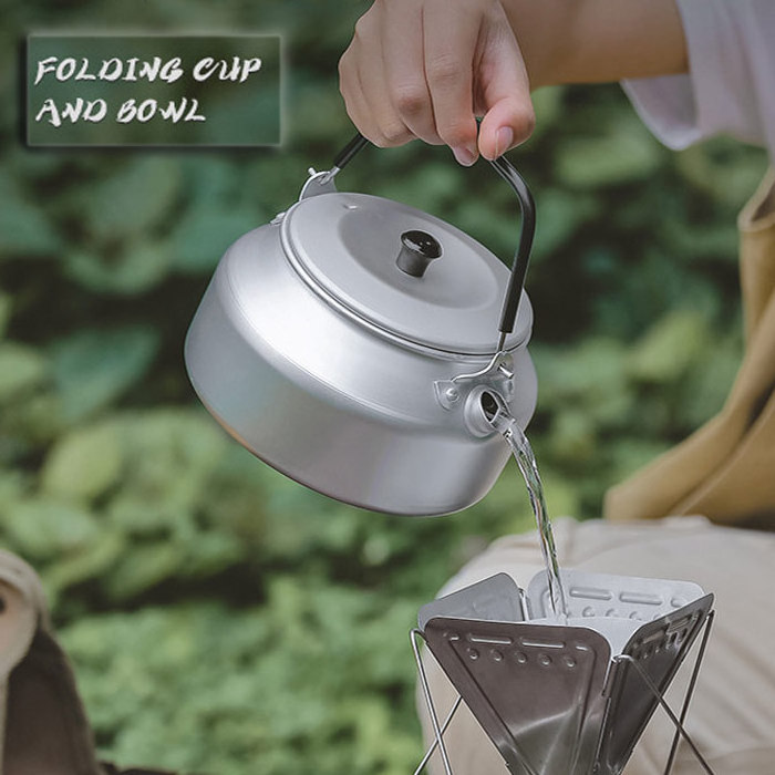 Portable Lightweight Aluminium Camping Kettle Durable and Portable Camp Tea Pot Ideal for Bushcraft and Outdoor Campfire Use