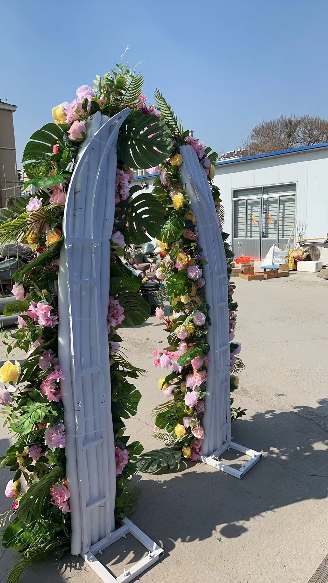 Wedding props Wrought iron horn arch Wedding wedding arch flower stand simulation flower flower arch bracket shelf