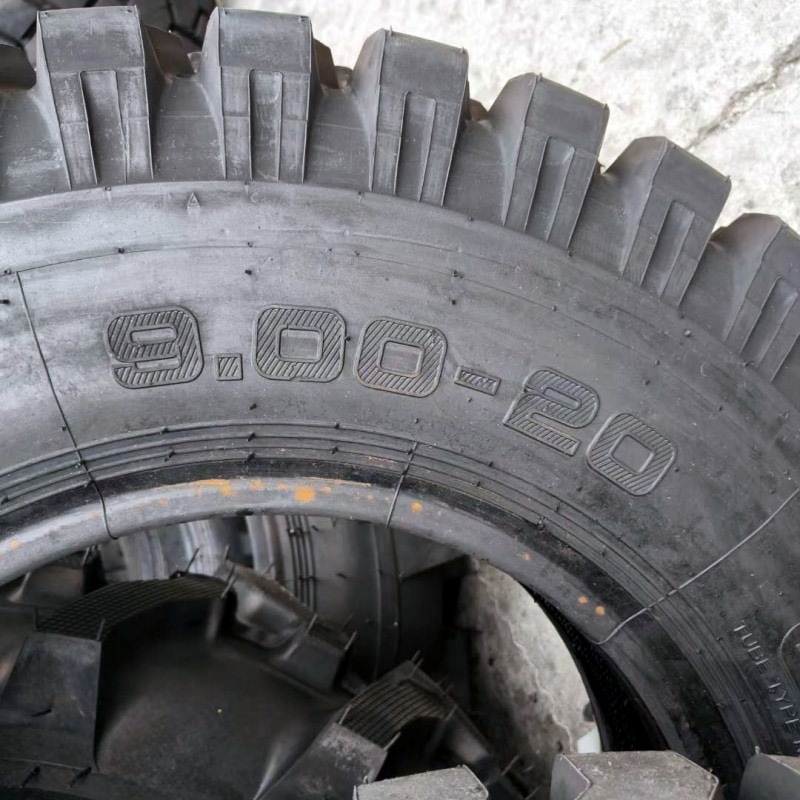 Commercial Tires 11R22.5 Semi Truck Wheels Truck Tire 11R22.5 7.50X20 235/75/15 35X12.50R15 Mud Tires