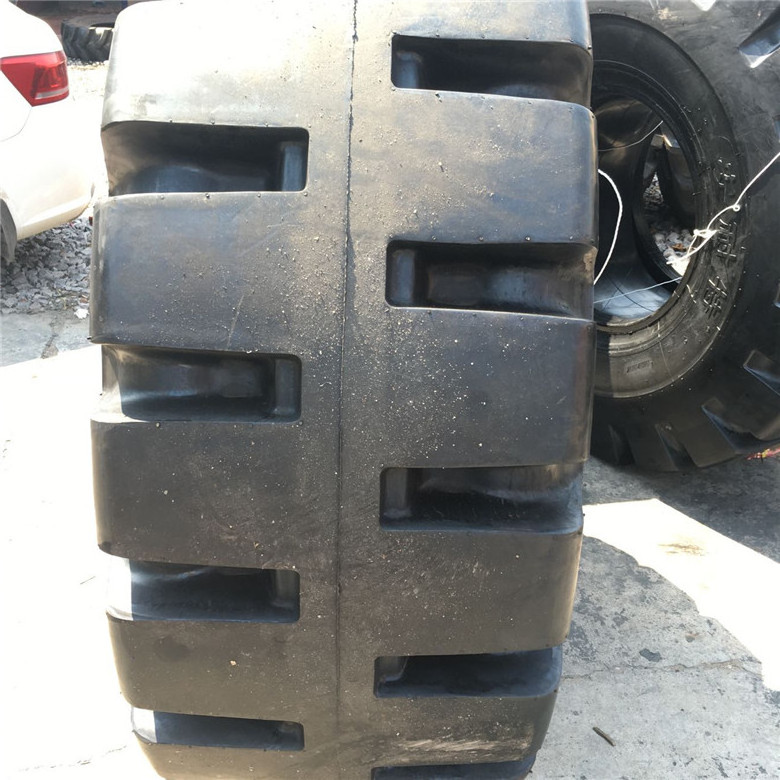 8 25 16 Truck Tires Tyres 1000R20 11R22.5 11R24.5 9.00R20 Radial Truck Radial 1020 Tyre Price