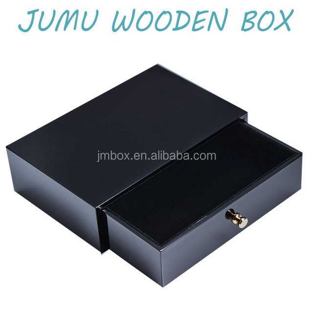 hot sale new design luxury piano black lacquer finish wooden playing cards packaging box