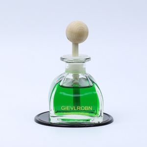 High-end Desktop placement Aromatherapy Reed Diffuser Interior Decoration Accessories Car Air Freshener Glass Bottle Custom OEM