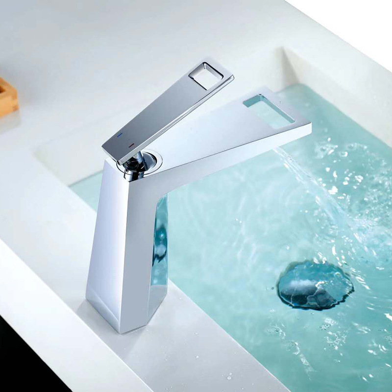 Contemporary ChromePolishe Chrome Brass Hot Cold Single Hole Square Basin Faucet for Bathroom