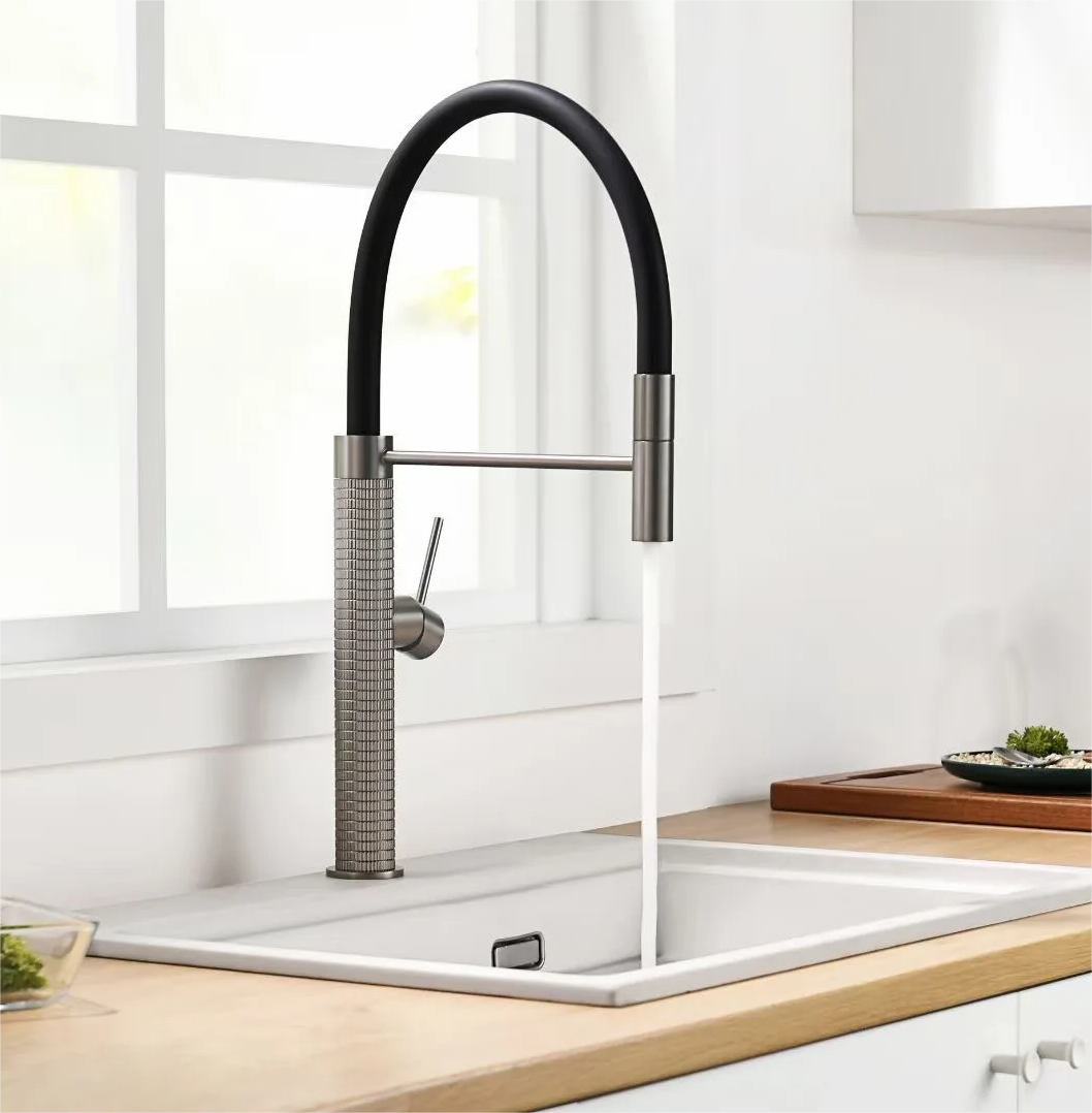 Hot and Cold Water Mixer Taps Single Hole 360 Rotation Spring Pull Down Spray Stainless Steel Kitchen Sink Faucet