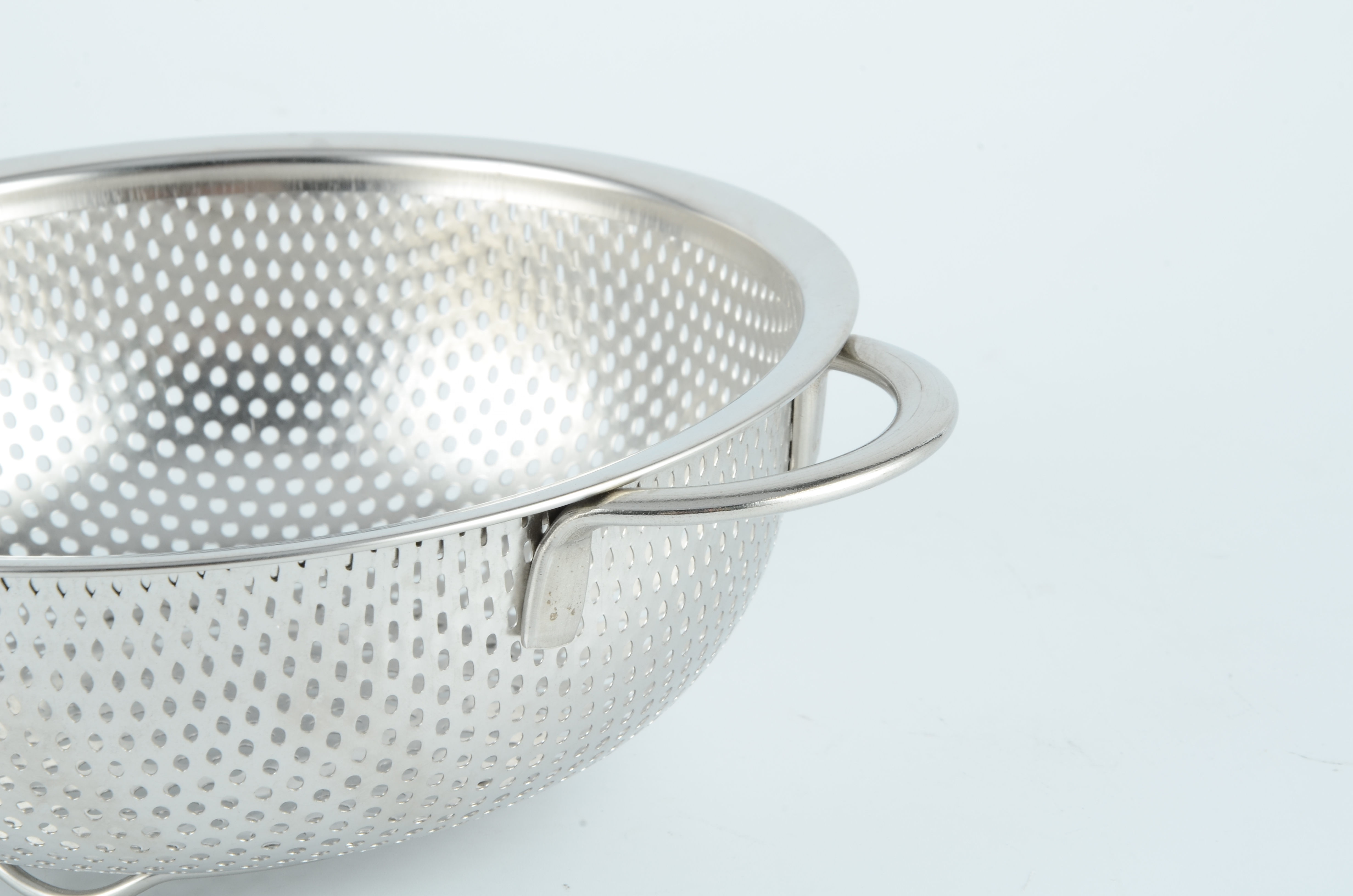 New kitchen double ears Vegetable Baskets stainless steel perforated shallow bowl Draining Basket