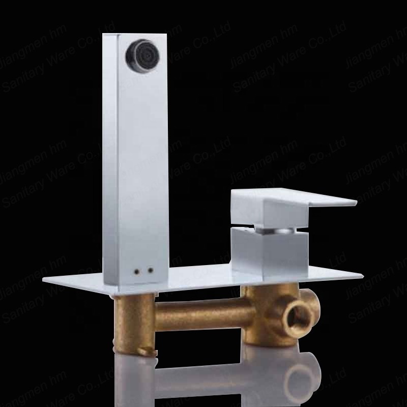 brass chrome plated wall mounted faucet