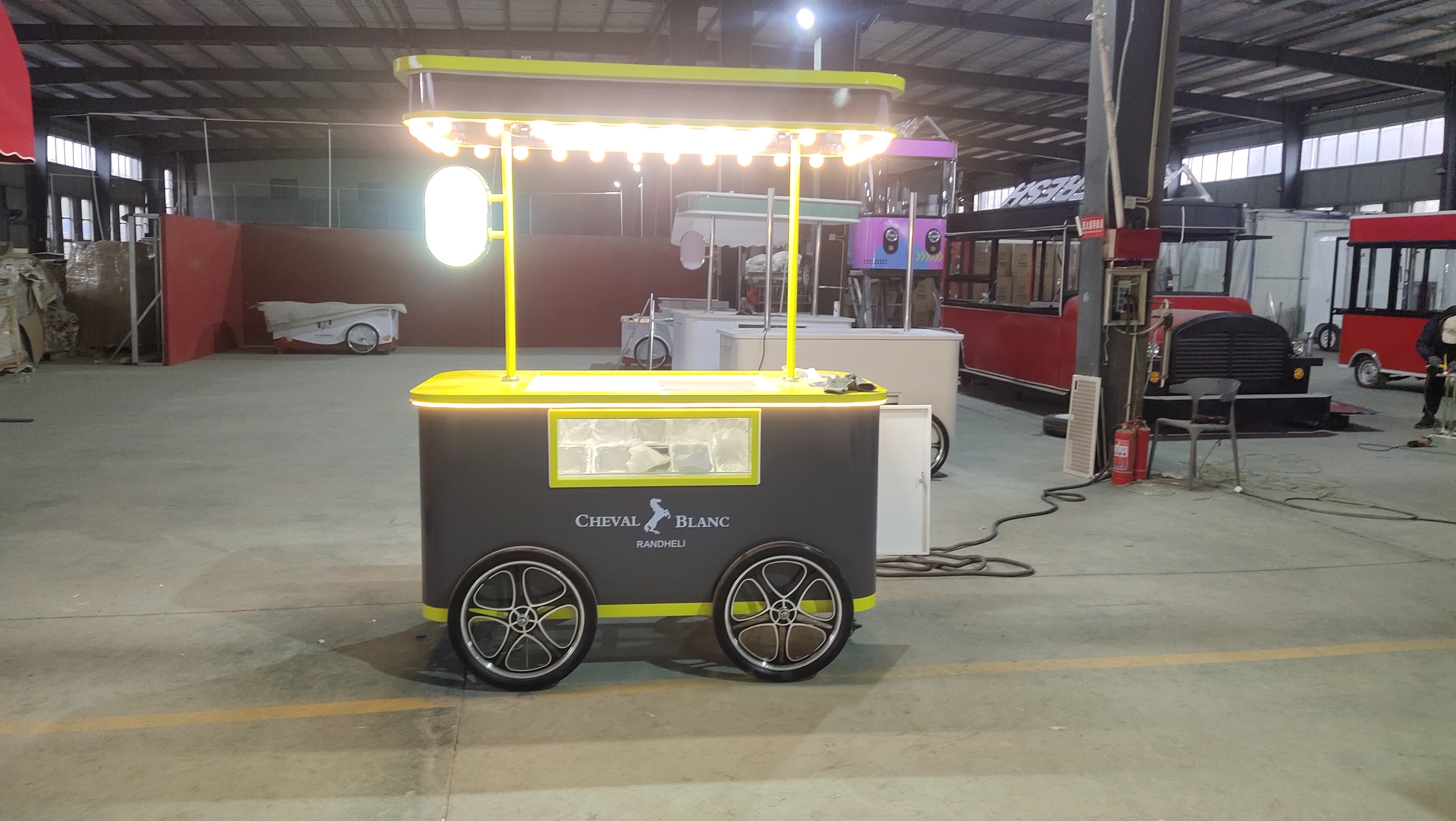 speciality electric battery charge ice cream cart for casings/ food truck ice cream juice machine/ice cream machine cart