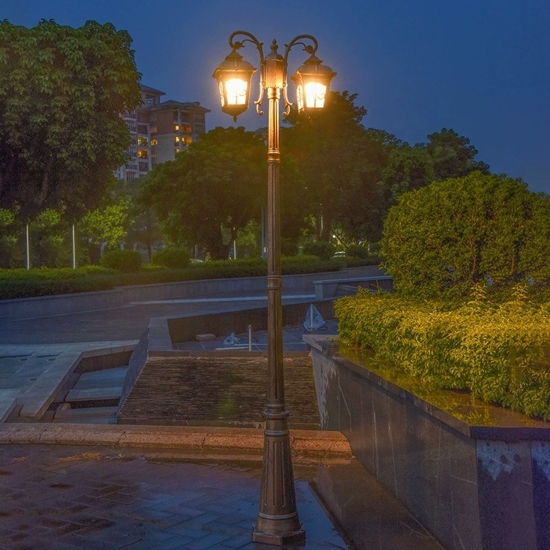 Antique Style IP65 Waterproof Aluminum Light Pole Landscape Garden Park Villa E27 Led Light garden light