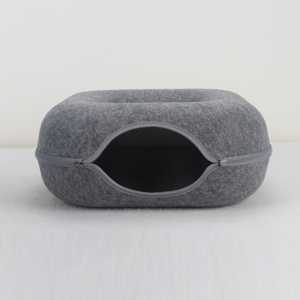 Good Quality Pet Carriers Travel Products Foldable Pet House Cats Tunnel Bed Natural Felt Pet Cat Cave Cat Bed