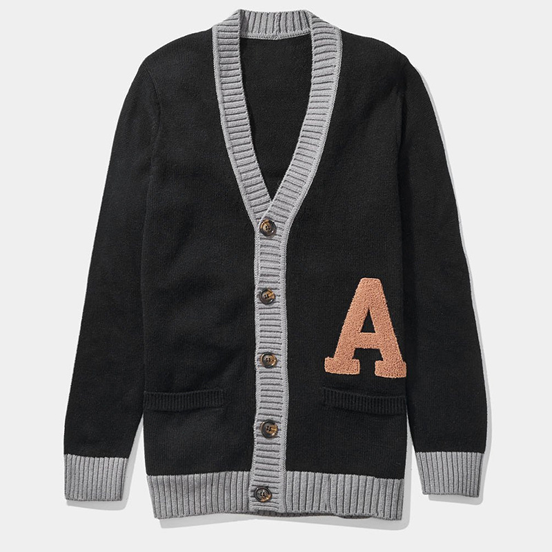 Factory Custom Varsity Sweater Chenille Logo Pocket Woolen Knitwear Sweater Unisex Acrylic Button Up Lettermen Sweater Cardigan