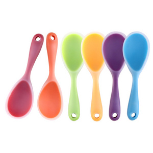 Wholesale kids rice spoon baby food grade silicone spoon measuring scoop for Infant Baby Training Baby Feeding Spoon