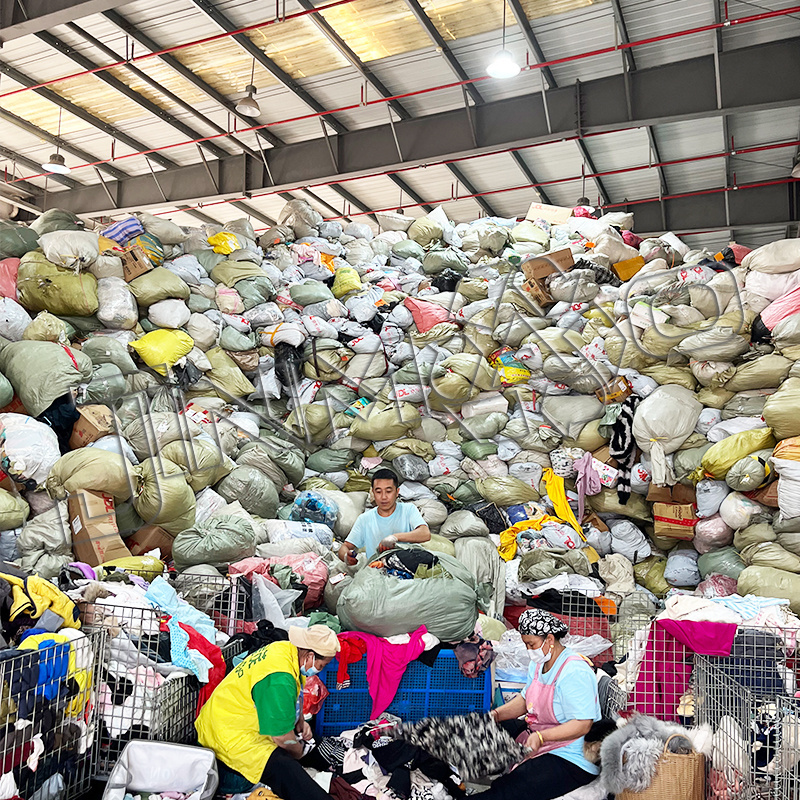 used clothing lots for sale with woman baggy t-shirt mixed bale used clothes export to philippines