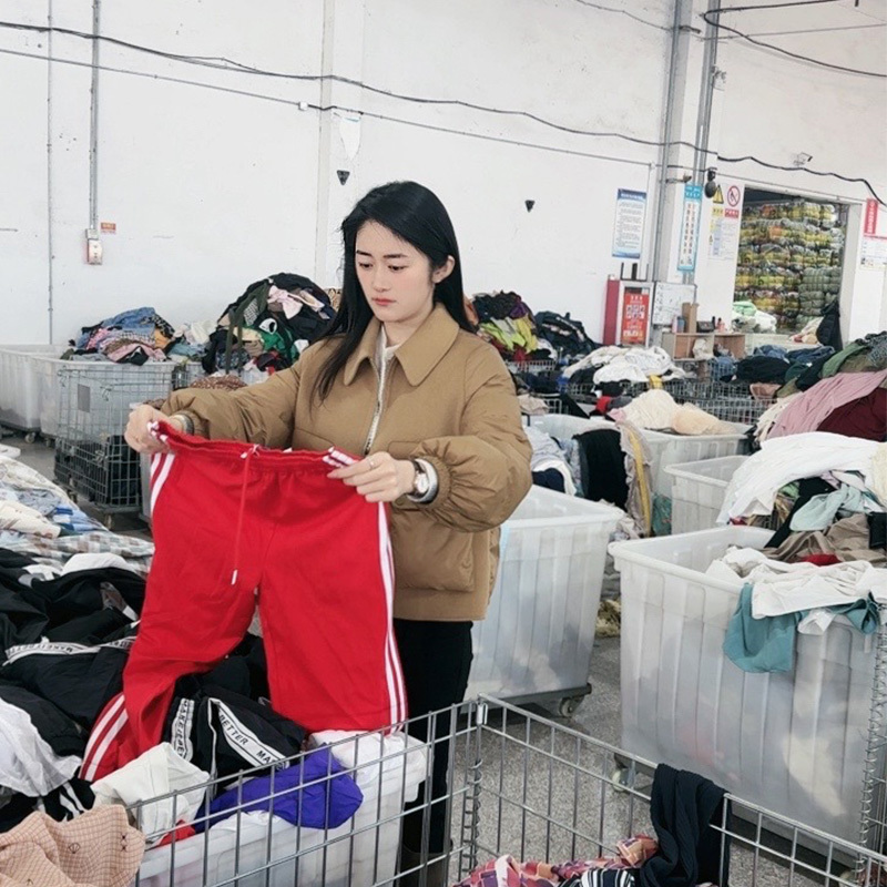 used clothing lots for sale with woman baggy t-shirt mixed bale used clothes export to philippines