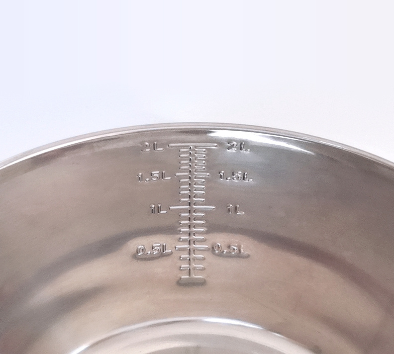 Stainless Steel Measuring Mixing Bowl With Scale And Pour Spout Batter Bowl