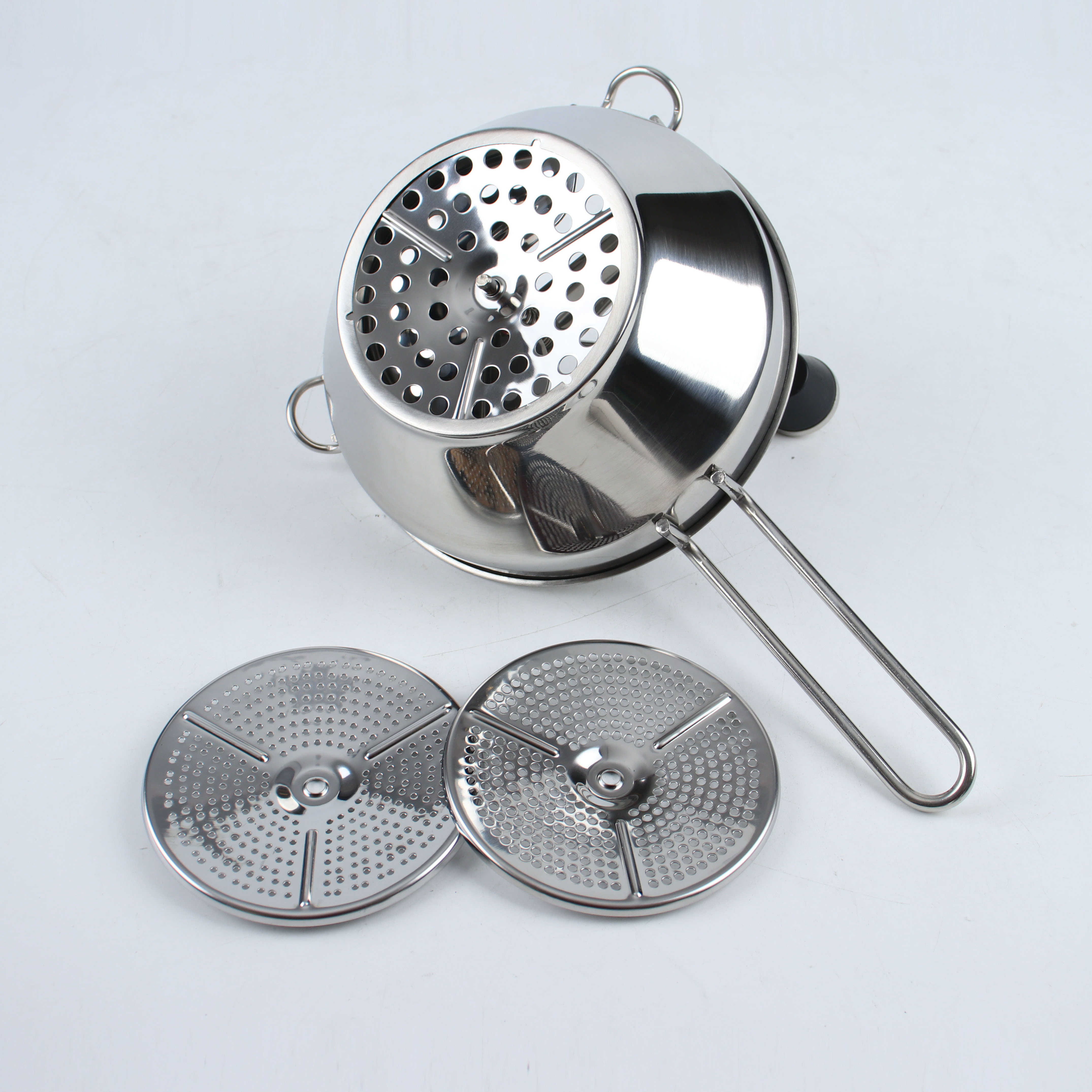 Rotary Stainless Steel Rotary Food Vegetable Mill Food Mill Strainer Potato Masher Grinder With 3 Grinding Milling Discs