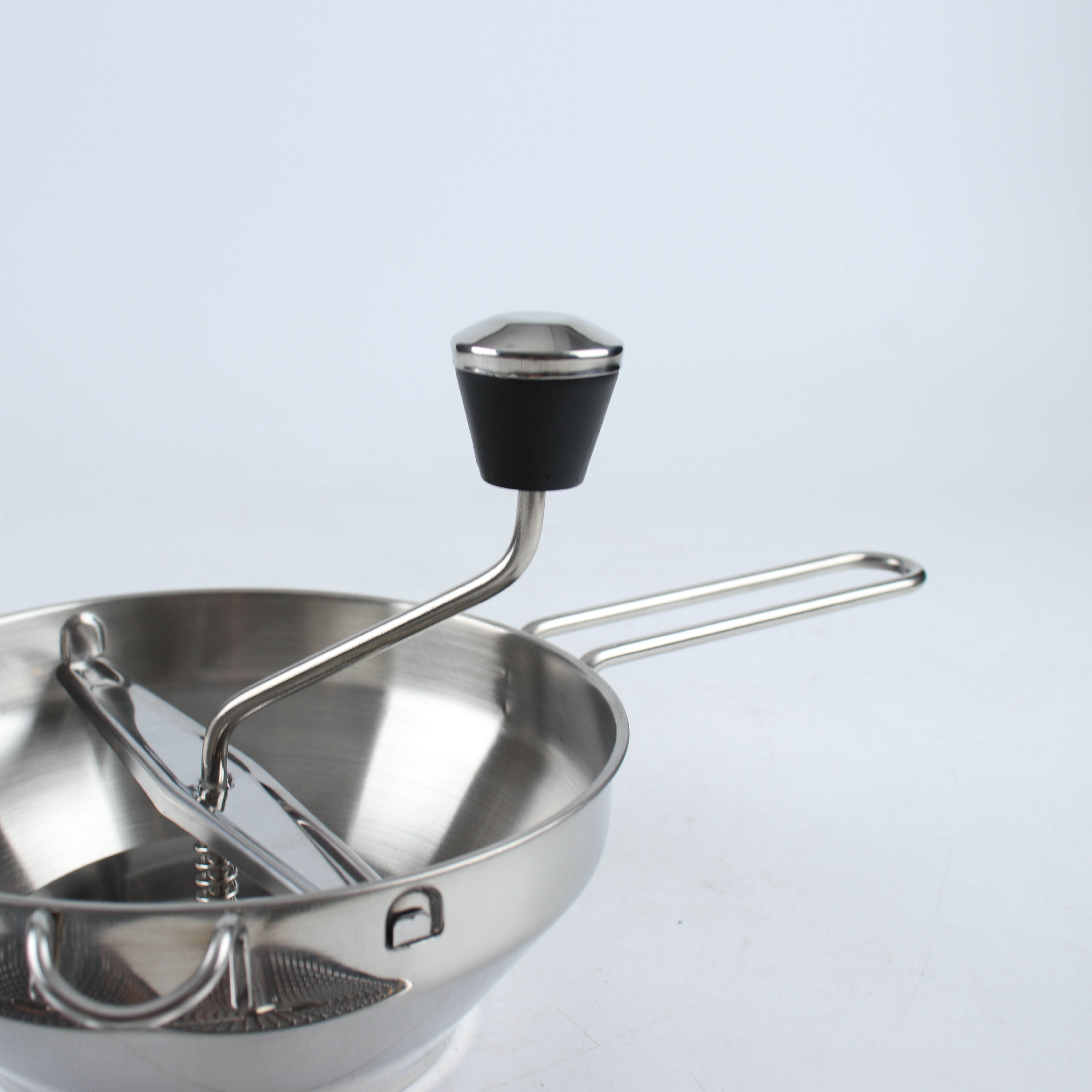 Rotary Stainless Steel Rotary Food Vegetable Mill Food Mill Strainer Potato Masher Grinder With 3 Grinding Milling Discs