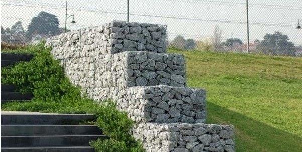 Customized Carton Packaging Galvanized Wire Mesh  Basket Box Stone Cage Fence Retaining Wall