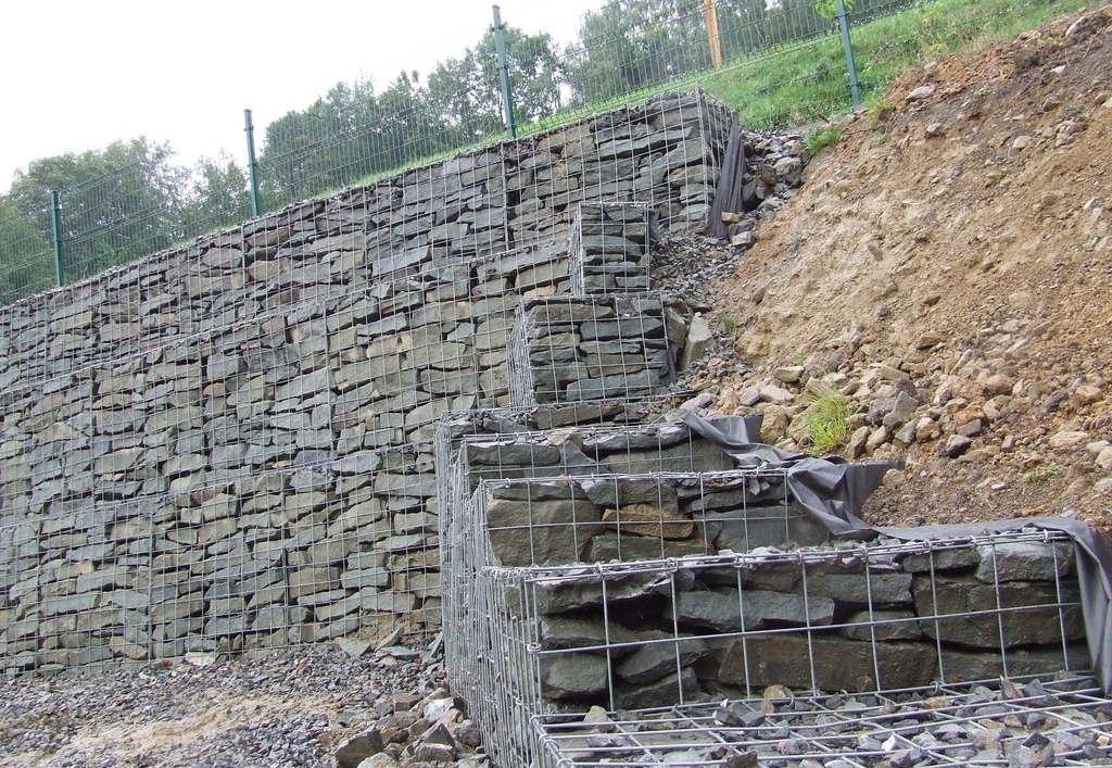 Customized Carton Packaging Galvanized Wire Mesh  Basket Box Stone Cage Fence Retaining Wall