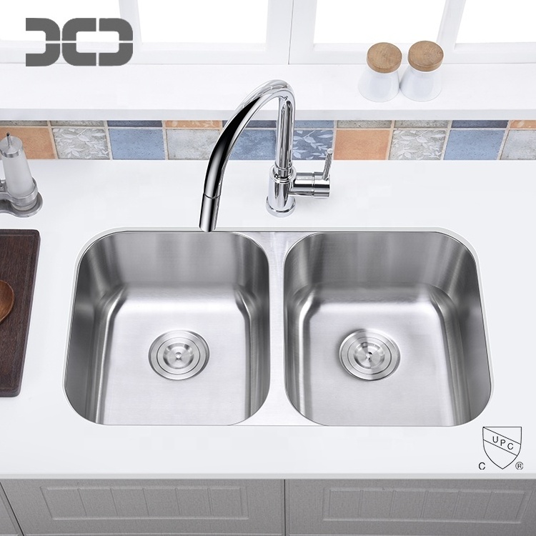 Cupc 304 Kitchen Sinks 50/50 Double Bowl Stainless Steel Undermount Sink 3-5/8