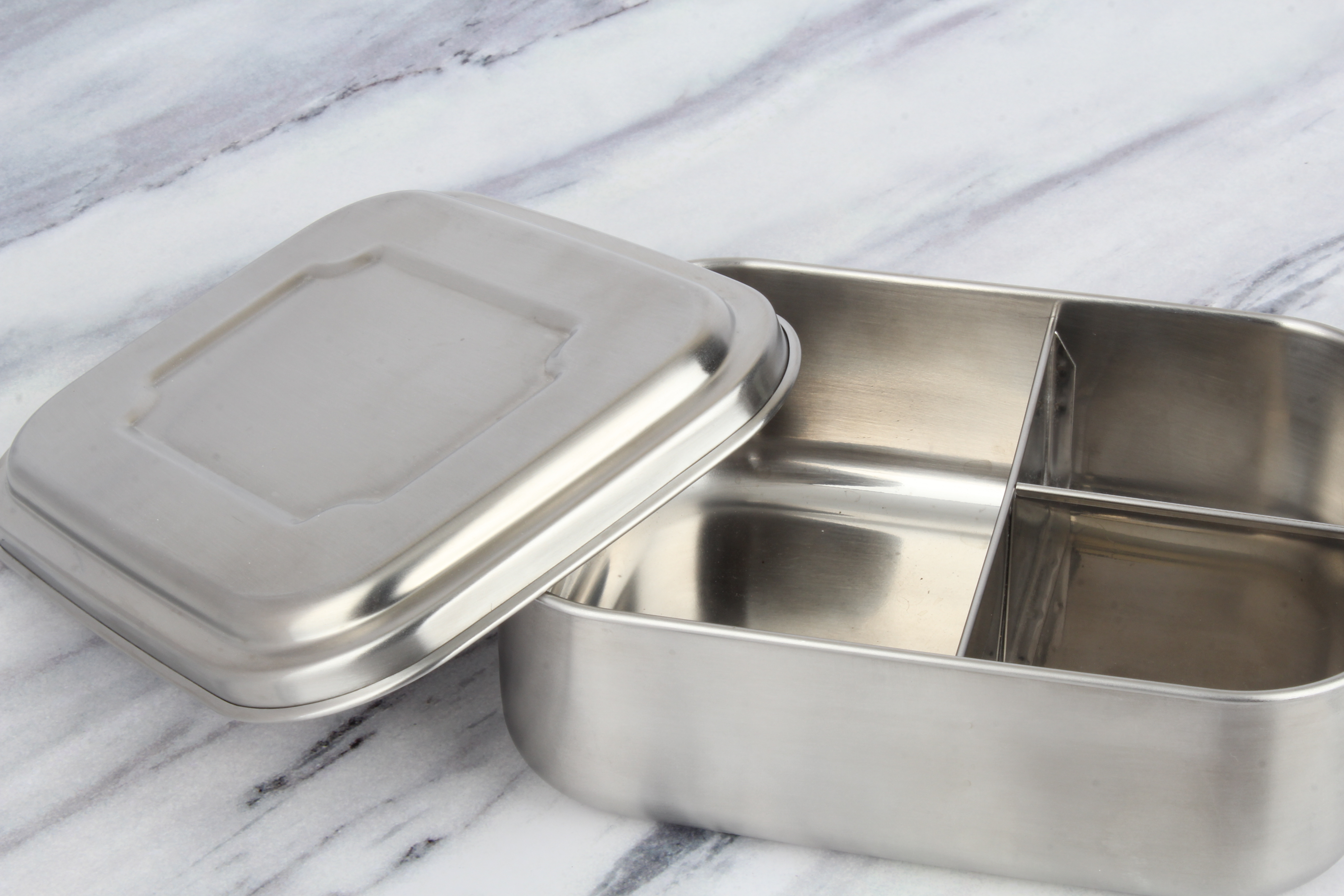 Stainless Steel Bento Lunch Box LARGE 3 Sections Holds Sandwich and Two Sides Durable Perfect LunchBox For Children And Adults