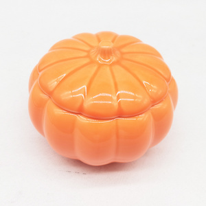 Custom Ceramics Pumpkin Shaped Jar Natural Soy Wax Candle For Home Decoration Thanksgiving Christmas Halloween