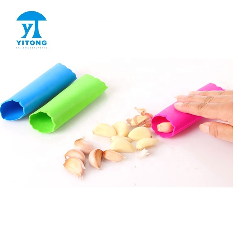 Silicone Garlic Peeler, Silicone Garlic Roller Peeling Tube Tool for Useful Kitchen Tools, Random Color