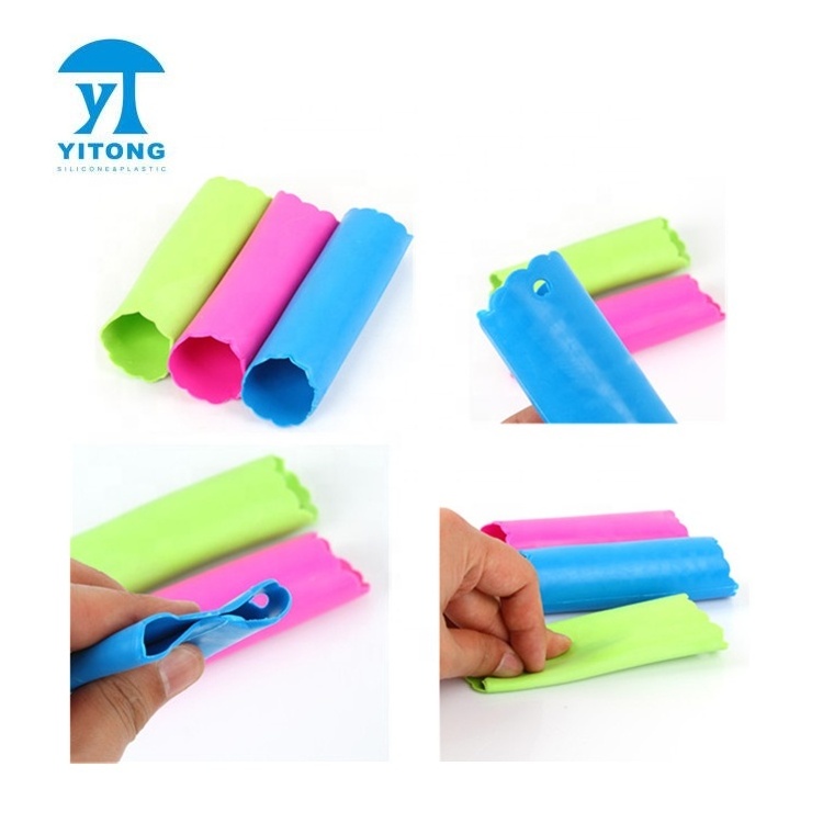 Silicone Garlic Peeler, Silicone Garlic Roller Peeling Tube Tool for Useful Kitchen Tools, Random Color