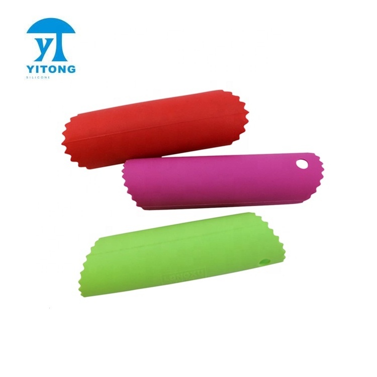 Silicone Garlic Peeler, Silicone Garlic Roller Peeling Tube Tool for Useful Kitchen Tools, Random Color