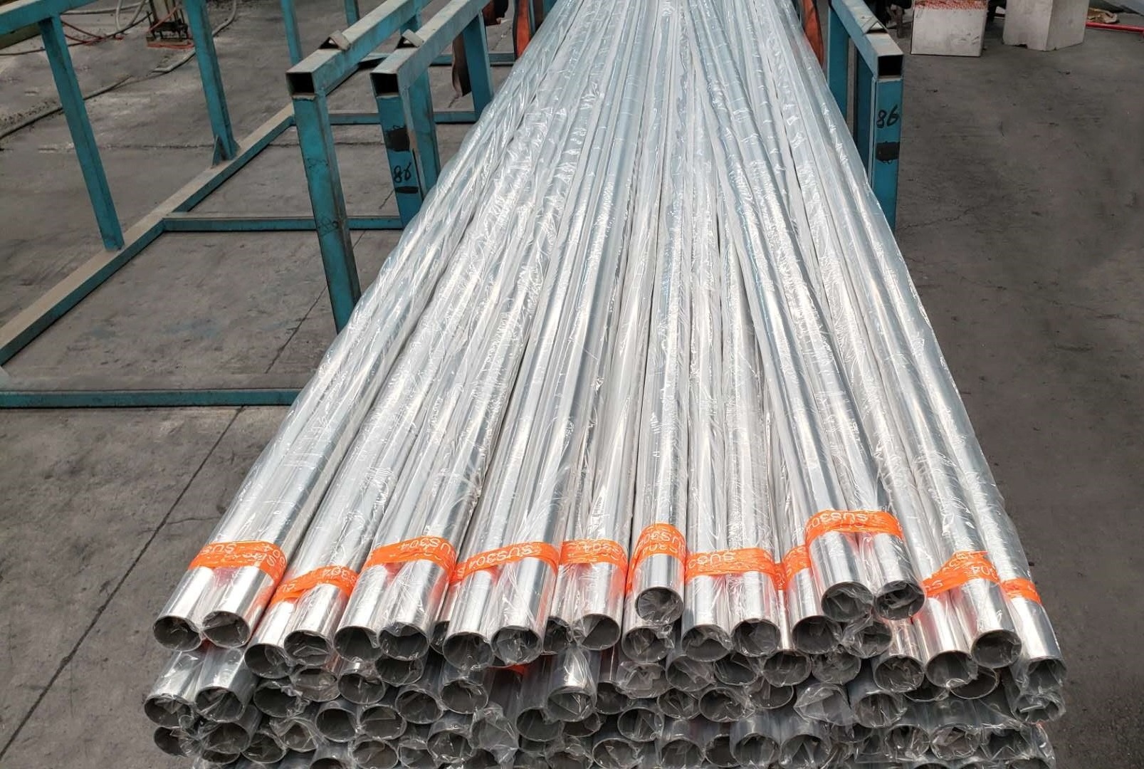 CHENGSHENG SS304/316/316L polish surface Stainless steel tube pipe food grade for decoration Stainless Steel Seamless Pipe