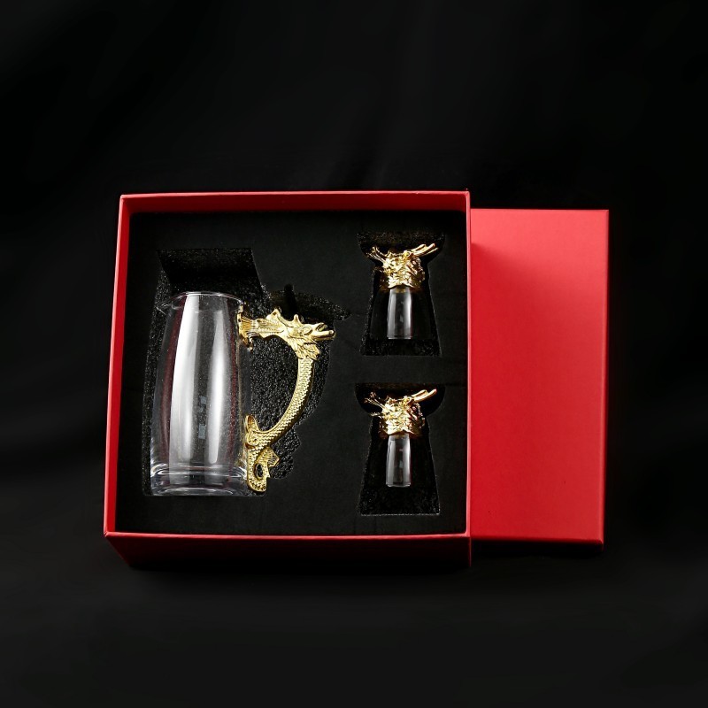 New product gift packaging 400ml Zodiac wine decanter and wine glass set in box