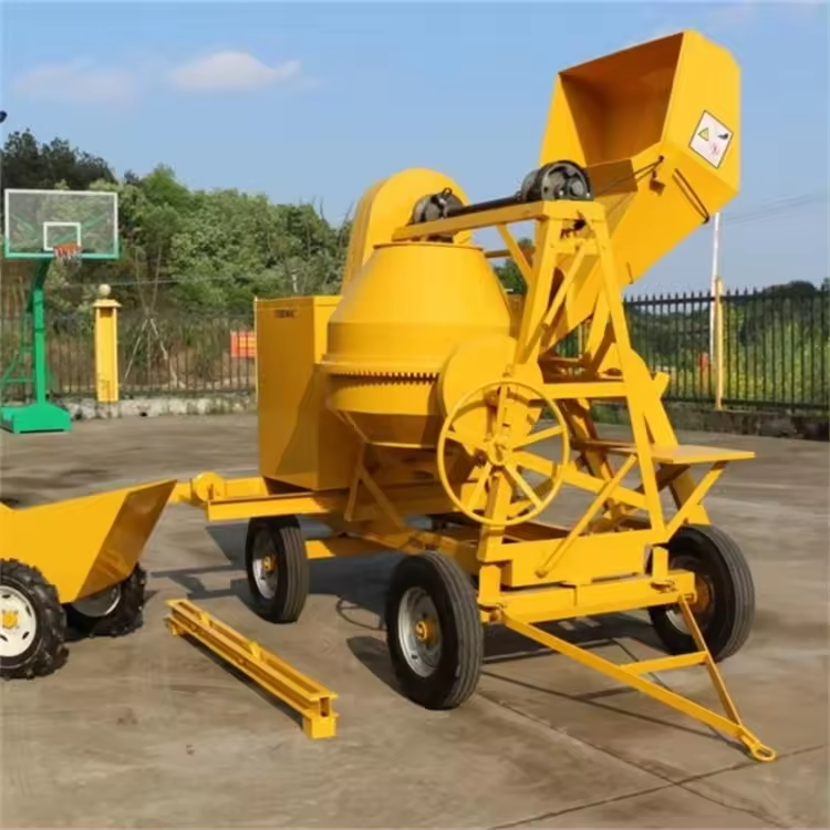 New designed self loading auto concrete mixer