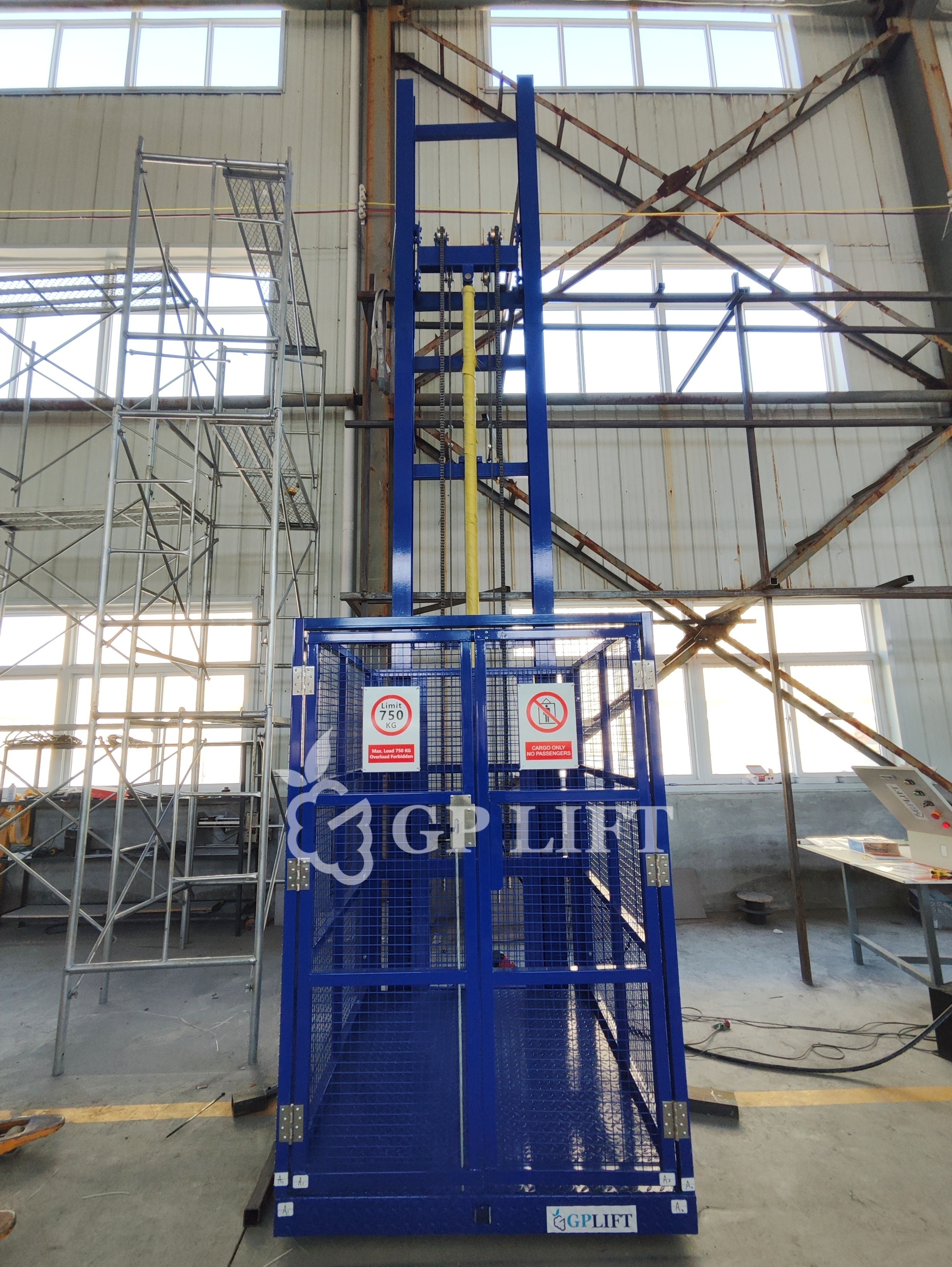 Vertical electric platform lift Hydraulic for homes warehouse small cargo elevator freight cargo elevator lift