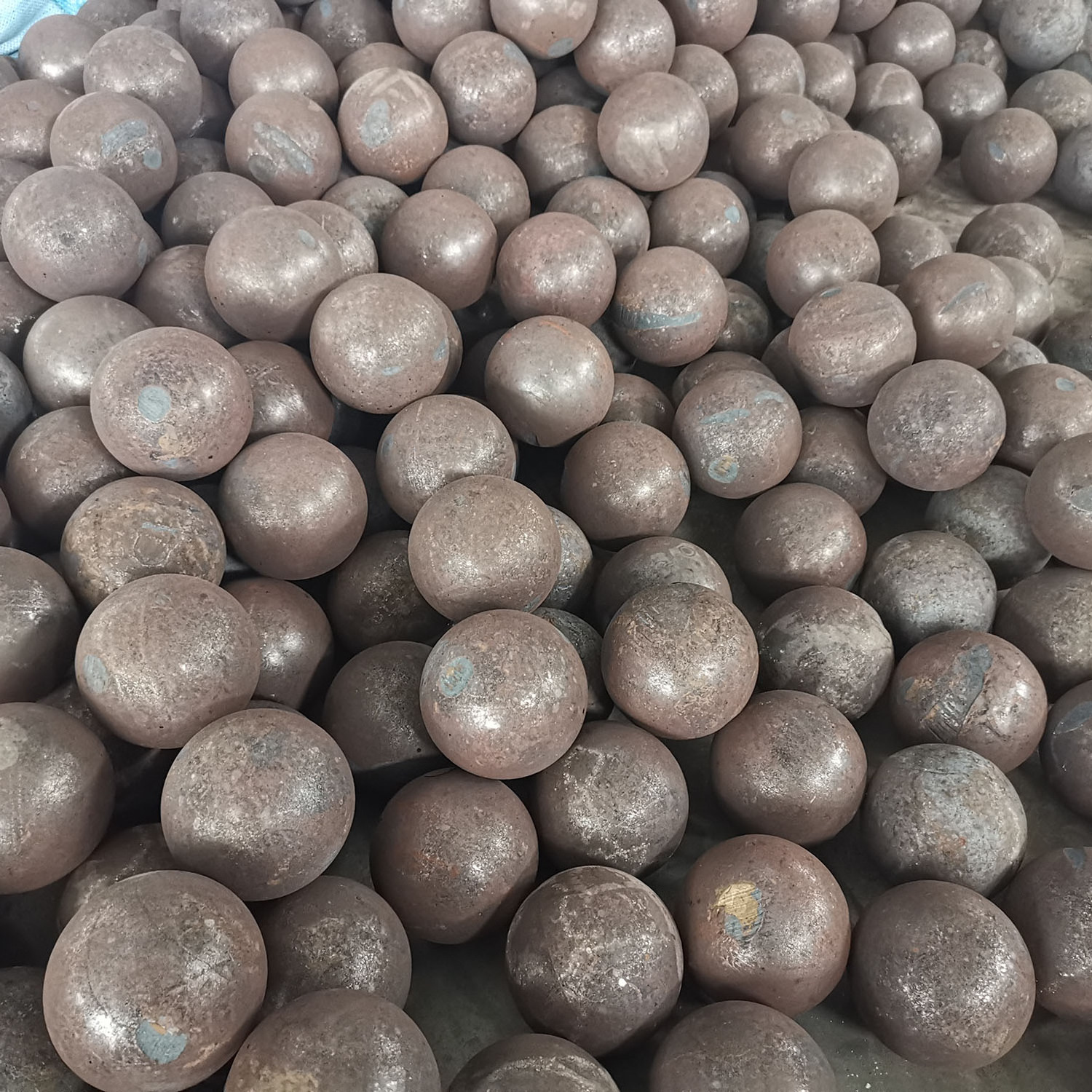 High Quality Low Price Factory forged grinding steel balls roller ball for grinding used in mining and ball mill