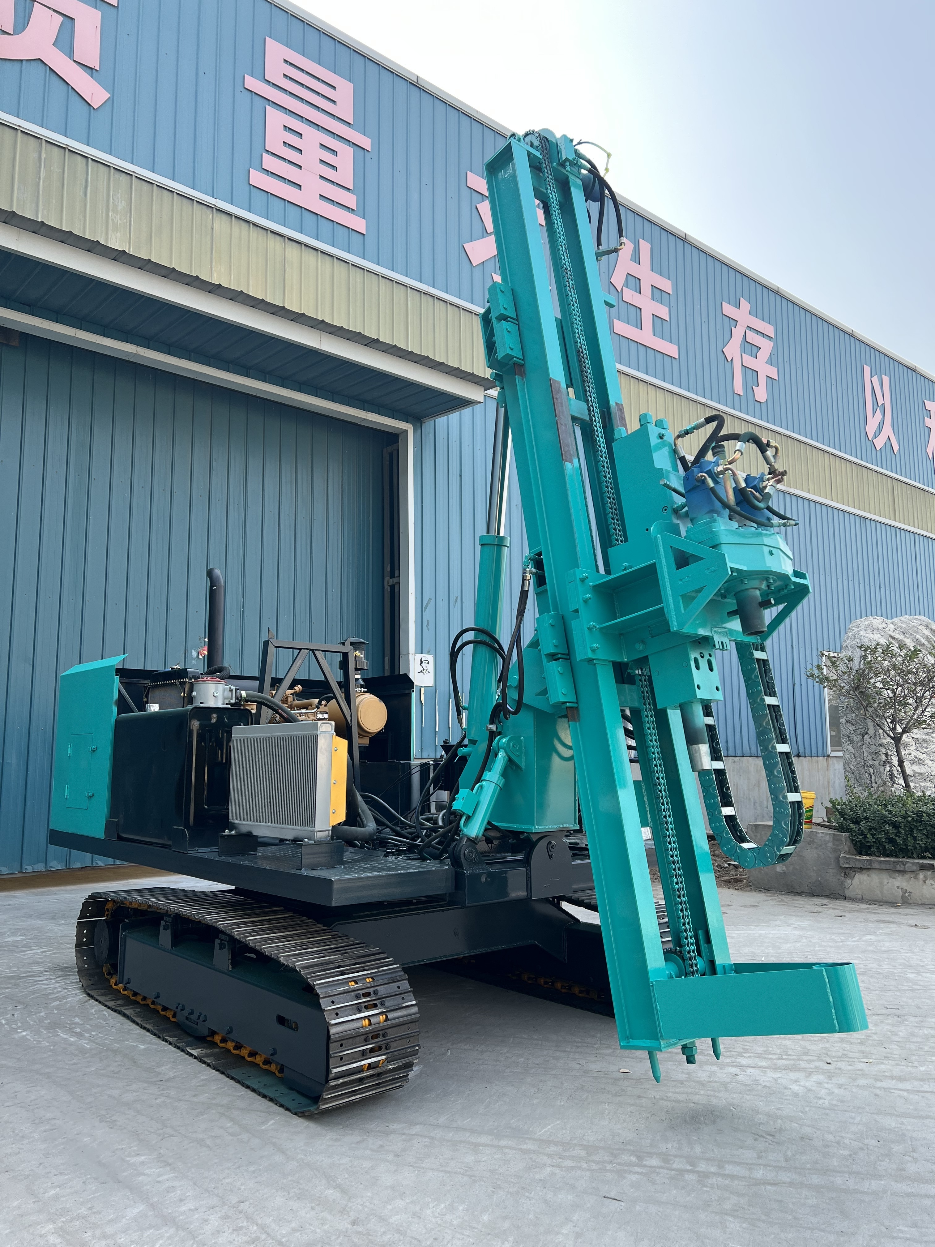 Micropile Drilling RigHydraulic dual power head Small Piling Rig Rotary solar drop hammer pile driver