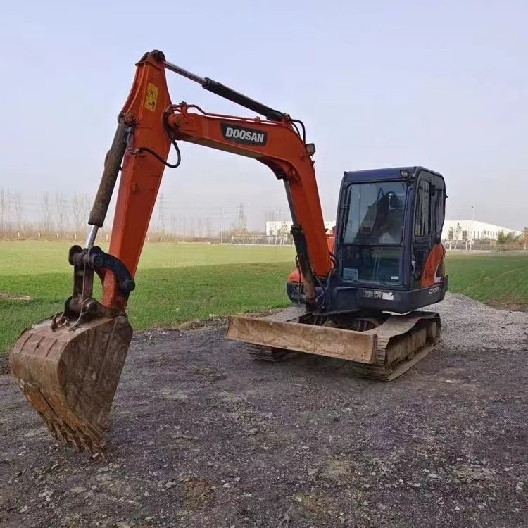 Used Doosan Dh35 Excavator Doosan Dh35 Dh55 Mini Excavator Excavadora May Xuc With Rubber Tracker And Dozer Blade