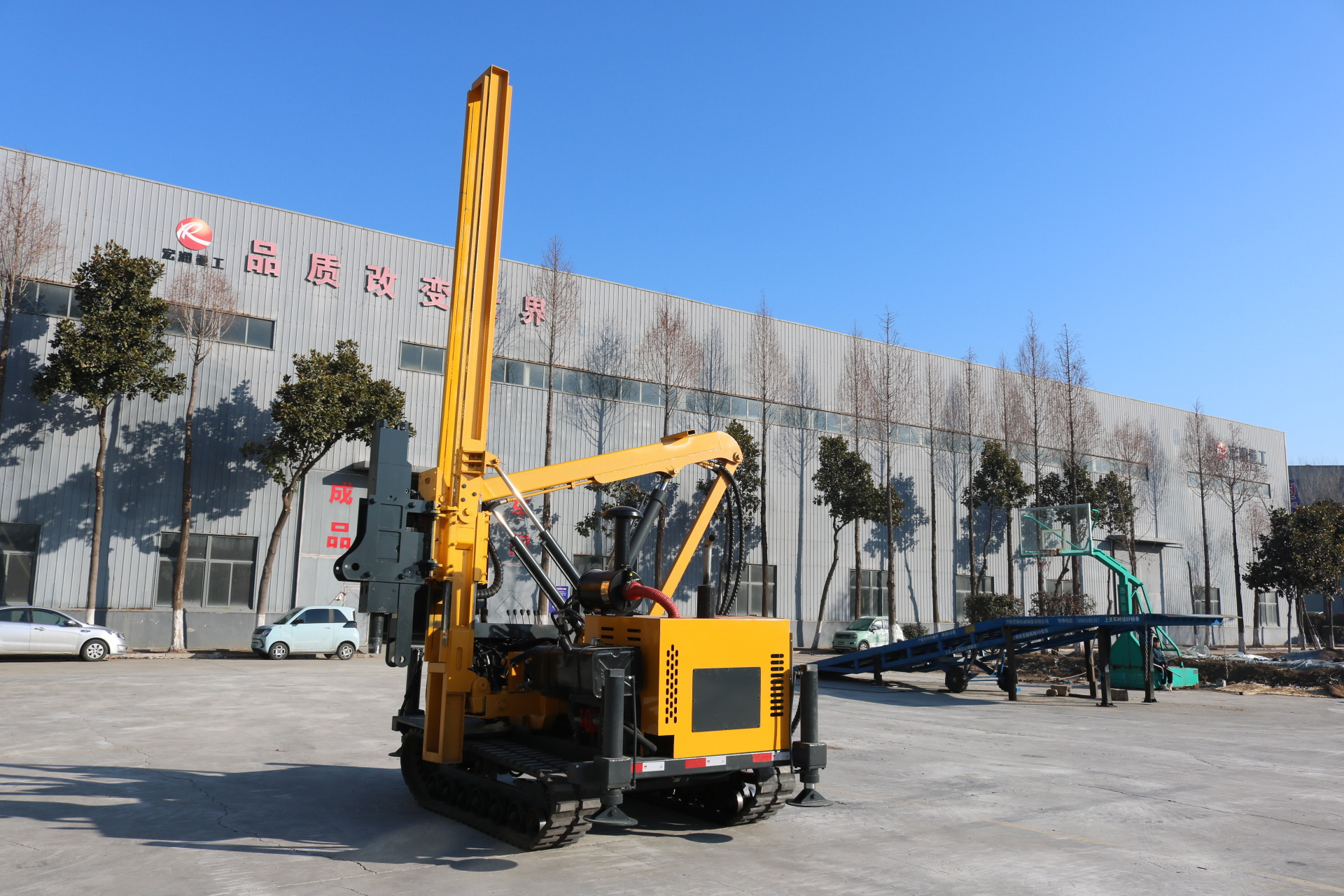 Factory Direct High Quality Diesel Powered Fence Pile Driver Handheld Guardrail Petrol Post Driver