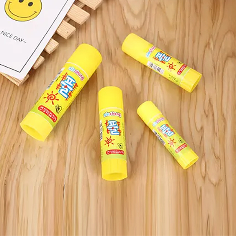 Low Price Solid White Non-toxic Glue Stick School and Office Supplies Students Handmade DIY Glue Stick