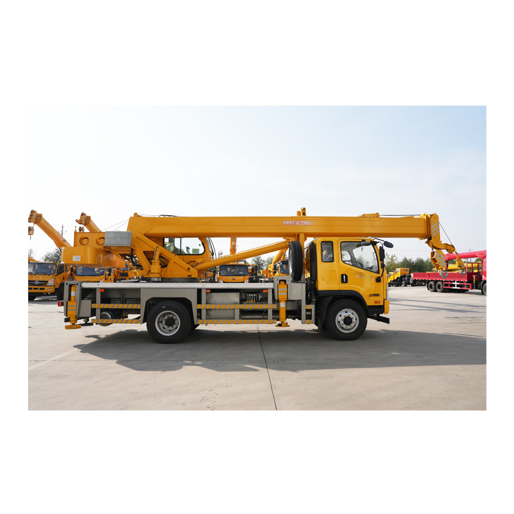 At a Loss 12 ton FAW Jiefang heavy duty truck mobile telescopic stick boom lifting crane