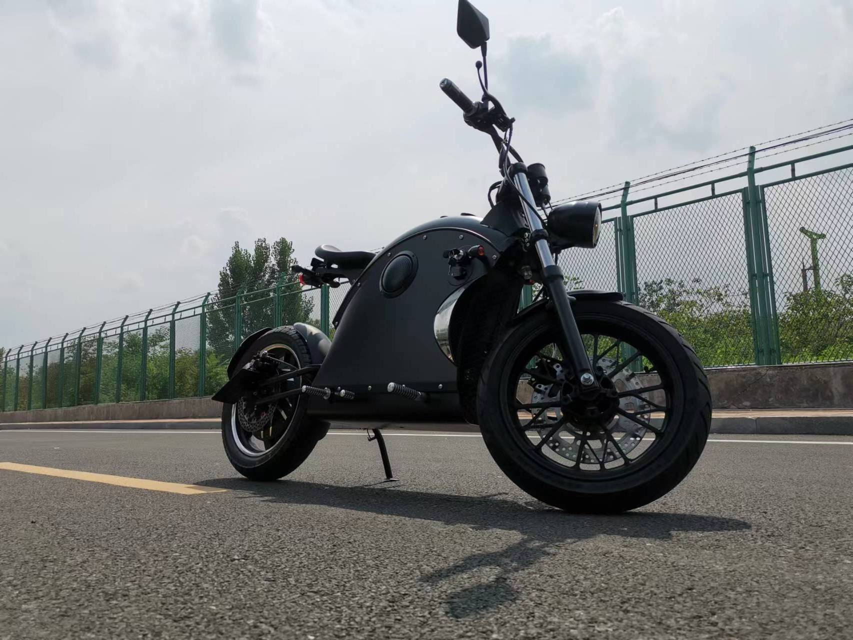 2023 New Desgin Rear Single Swing Arms DK400 Model With 8000W Center Motor Speed 150Km/H Racing Electric Motorcycle