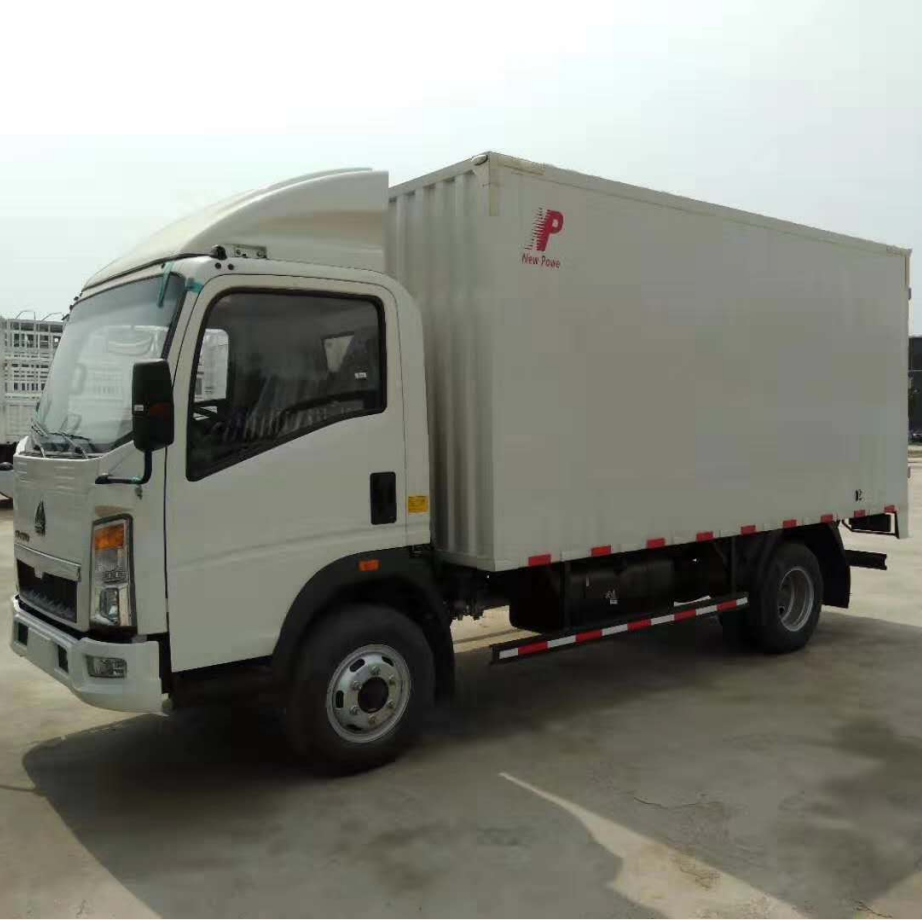 Sinotruk Howo Small Light Duty Box Cargo Truck