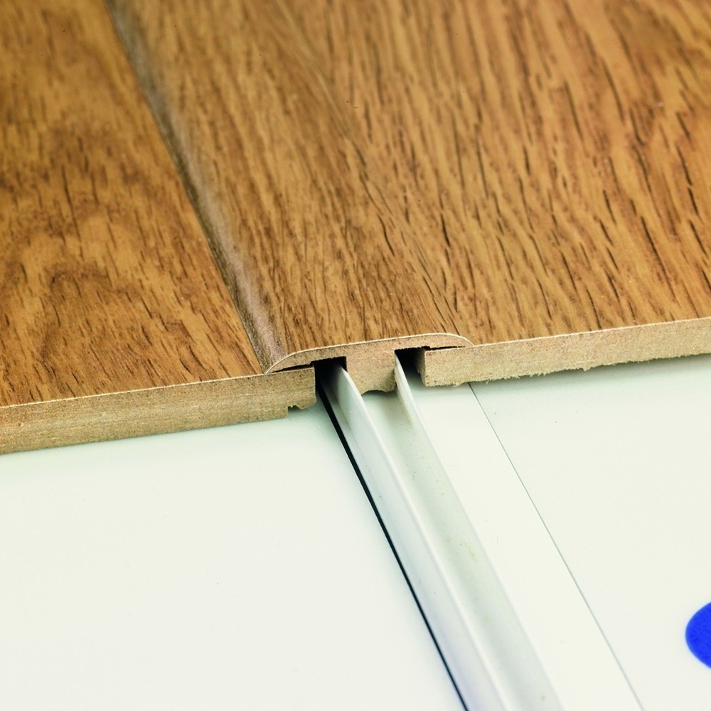 Scotia reducer molding skirting accessories for laminate flooring