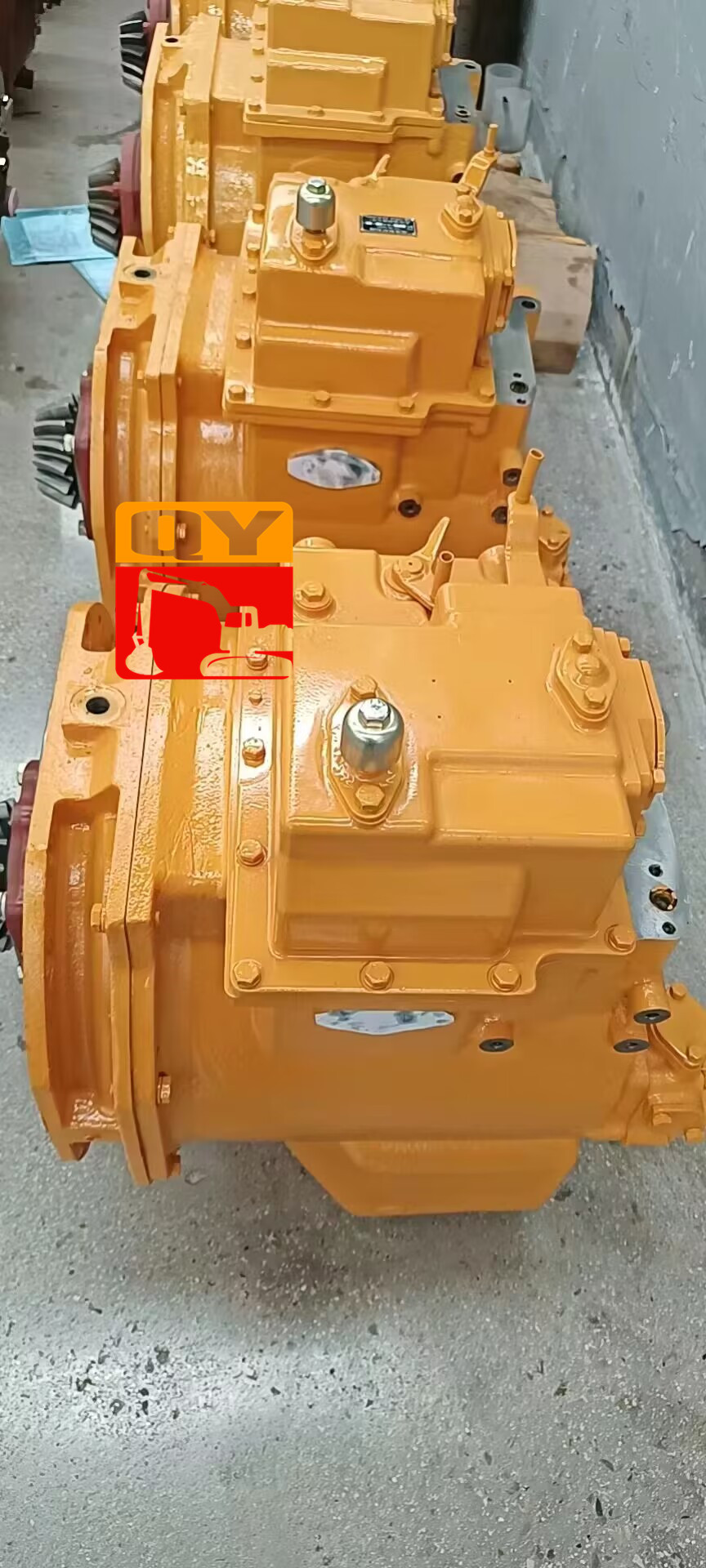 SD16 SD22 SD32 bulldozer transmission gearbox 16Y-15-0000 154-15-31000 gear box in stock