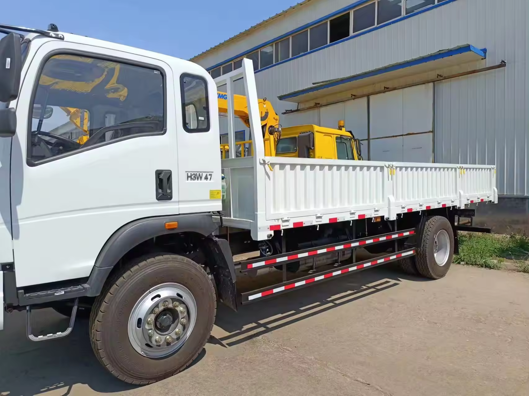 High Quality 1 - 10t Lorry For Sale Sinotruk Mini Dump Light Cargo Truck