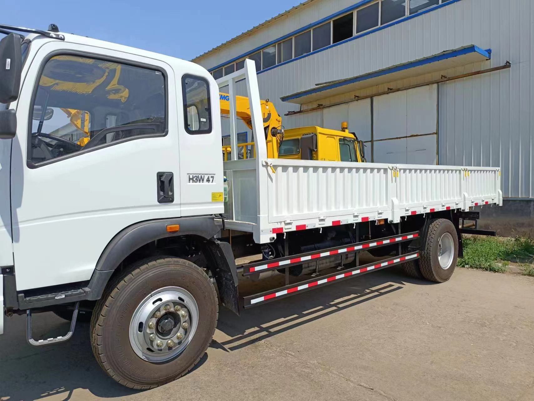 2024 Hot Selling High Quality Box Type Small Truck Cargo Truck