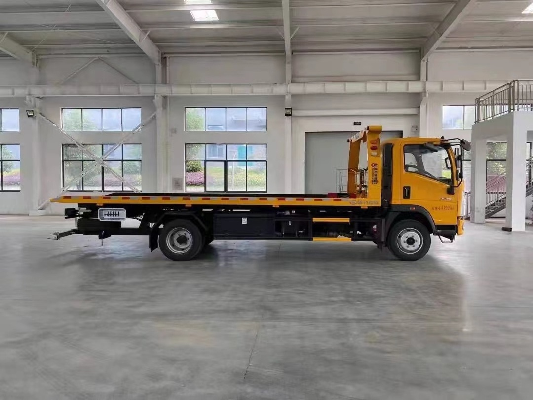 Chinese Factory Euro 3 For Sale Rollback Bed 4x2 Tow Recovery Wrecker Truck