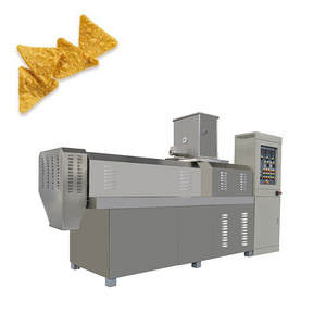 Automatic extruding corn doritos crispy fried nacho Tortilla chips extruder making machine